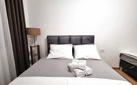 Dom B Apartments